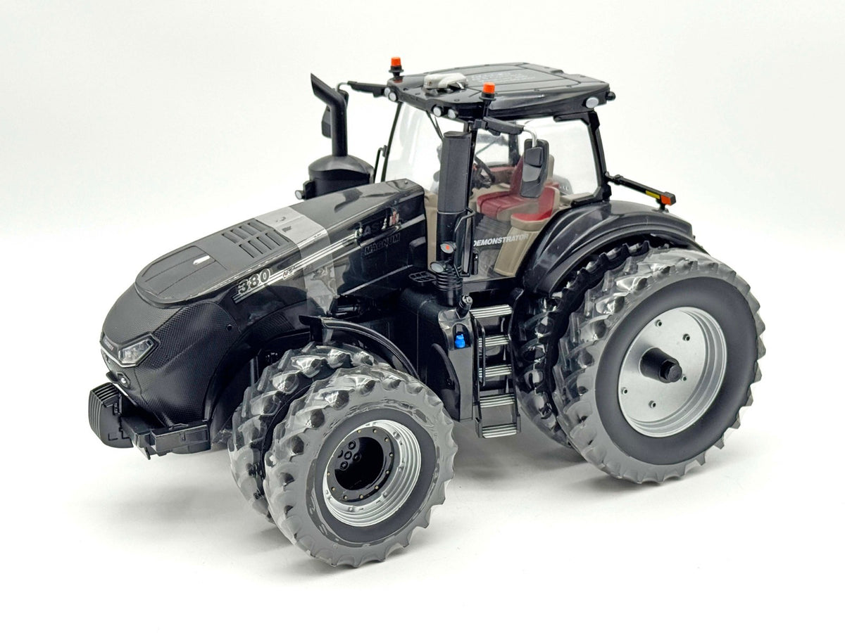 1/16 Case IH AFS Connect 380 Magnum Black Demo Tractor With Duals
