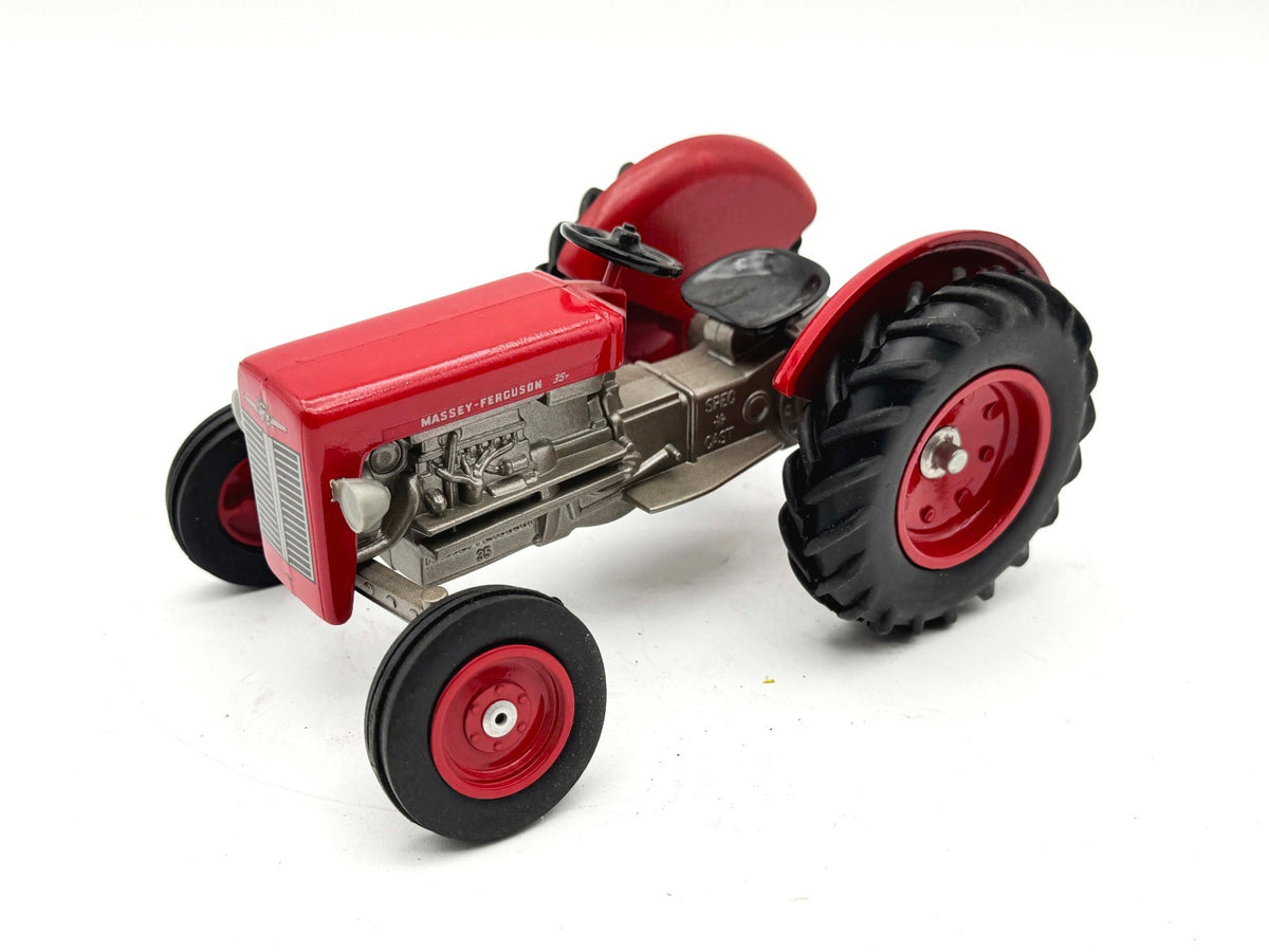 1/16 Massey Ferguson 35 Tractor