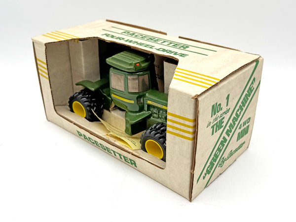 1/32 John Deere Green Machine 4WD Mini Pacesetter Decanter