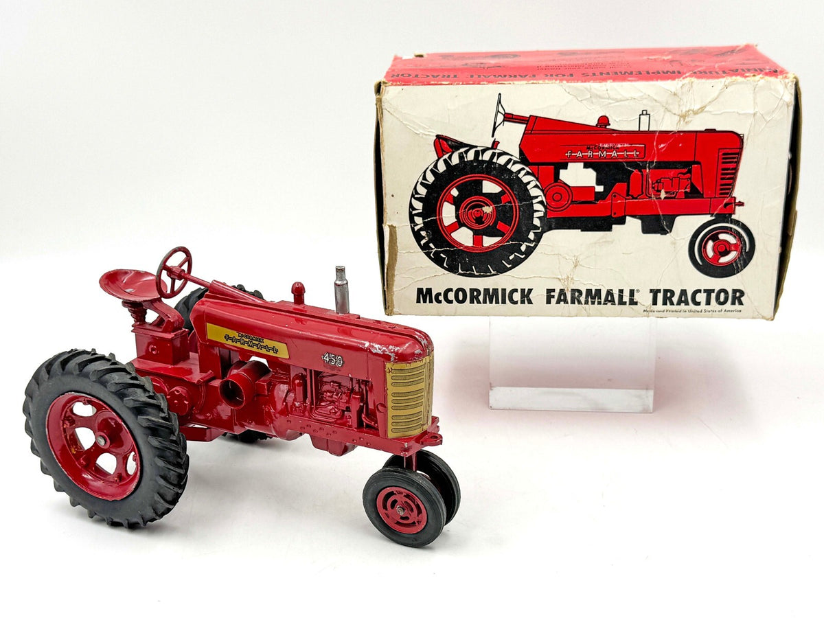 1/16 Farmall 450 Eska in Original Box