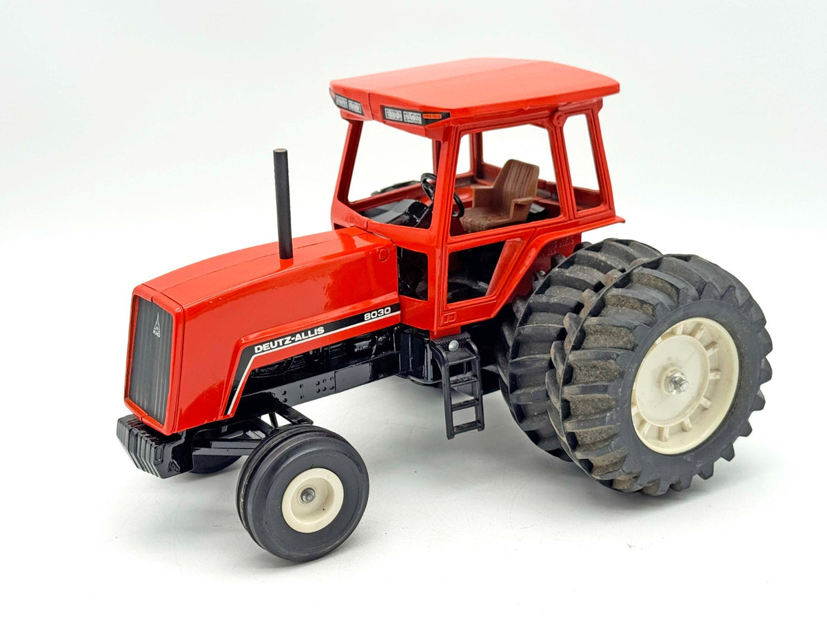 1/16 Deutz Allis 8030 Tractor With Cab & Duals