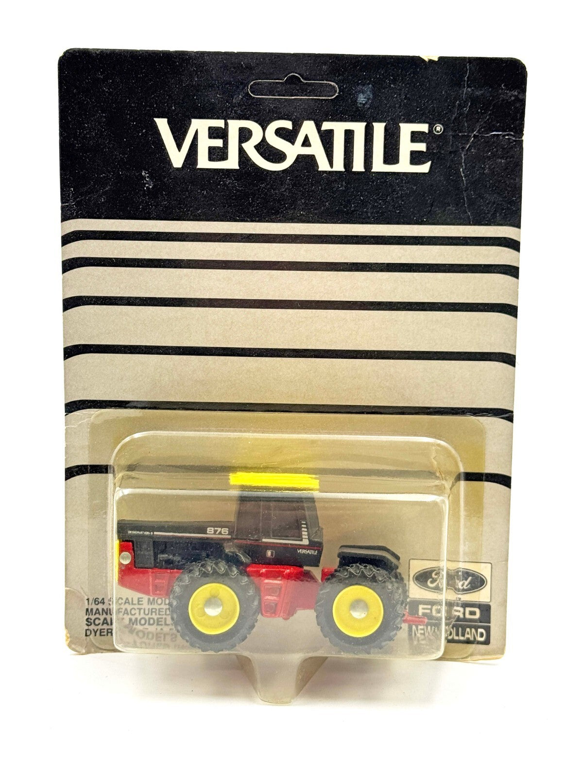 1/64 Versatile 876 4wd Tractor With Duals