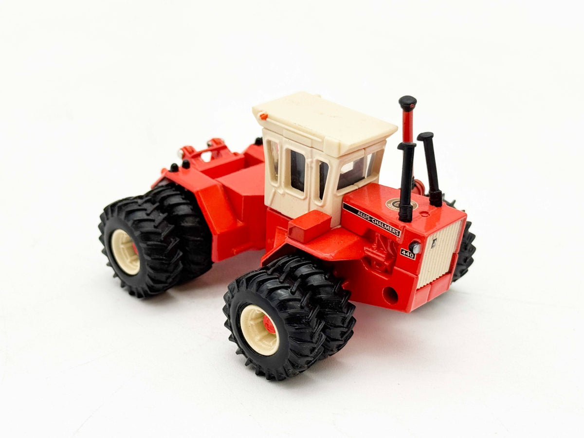 1/64 Allis Chalmers 440 4WD Tractor