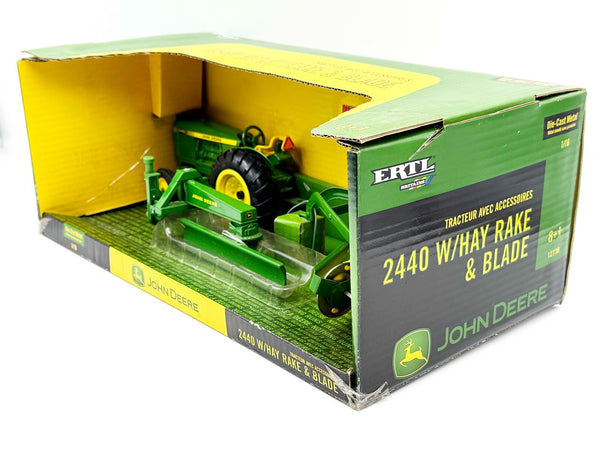 1/16 John Deere 2440 w/ Hay Rake and Blade Set