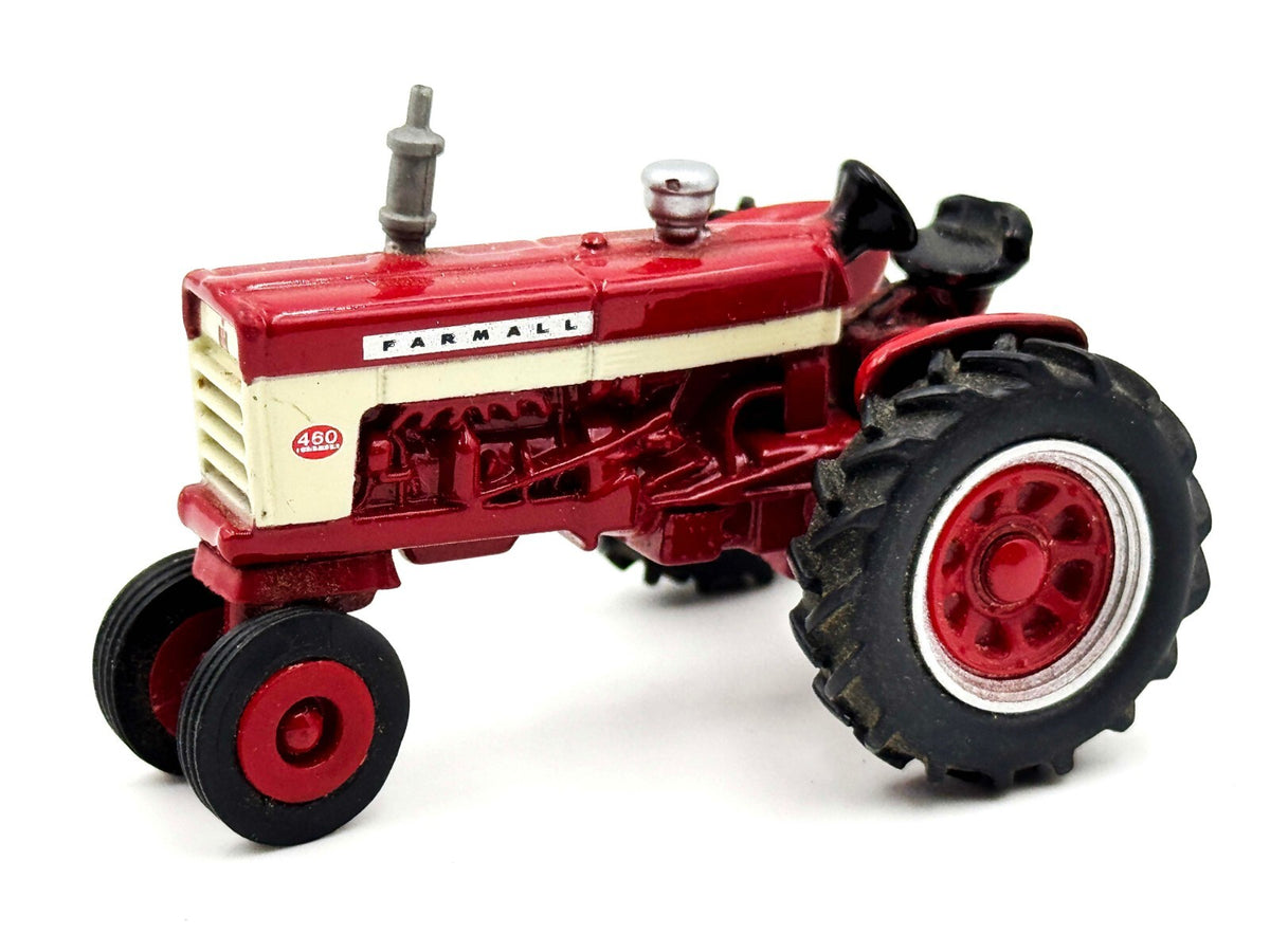 1/64 Case IH Farmall 460 Tractor