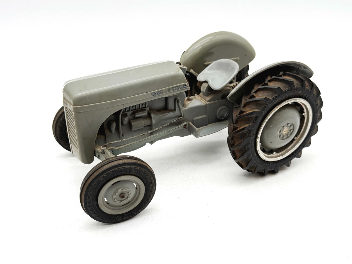 1/12 Ferguson TO 20 Tractor in Original Box - Toppings
