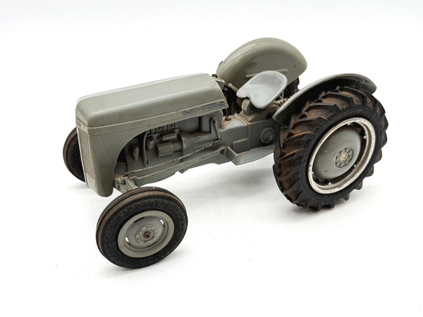 1/12 Ferguson TO 20 Tractor in Original Box - Toppings