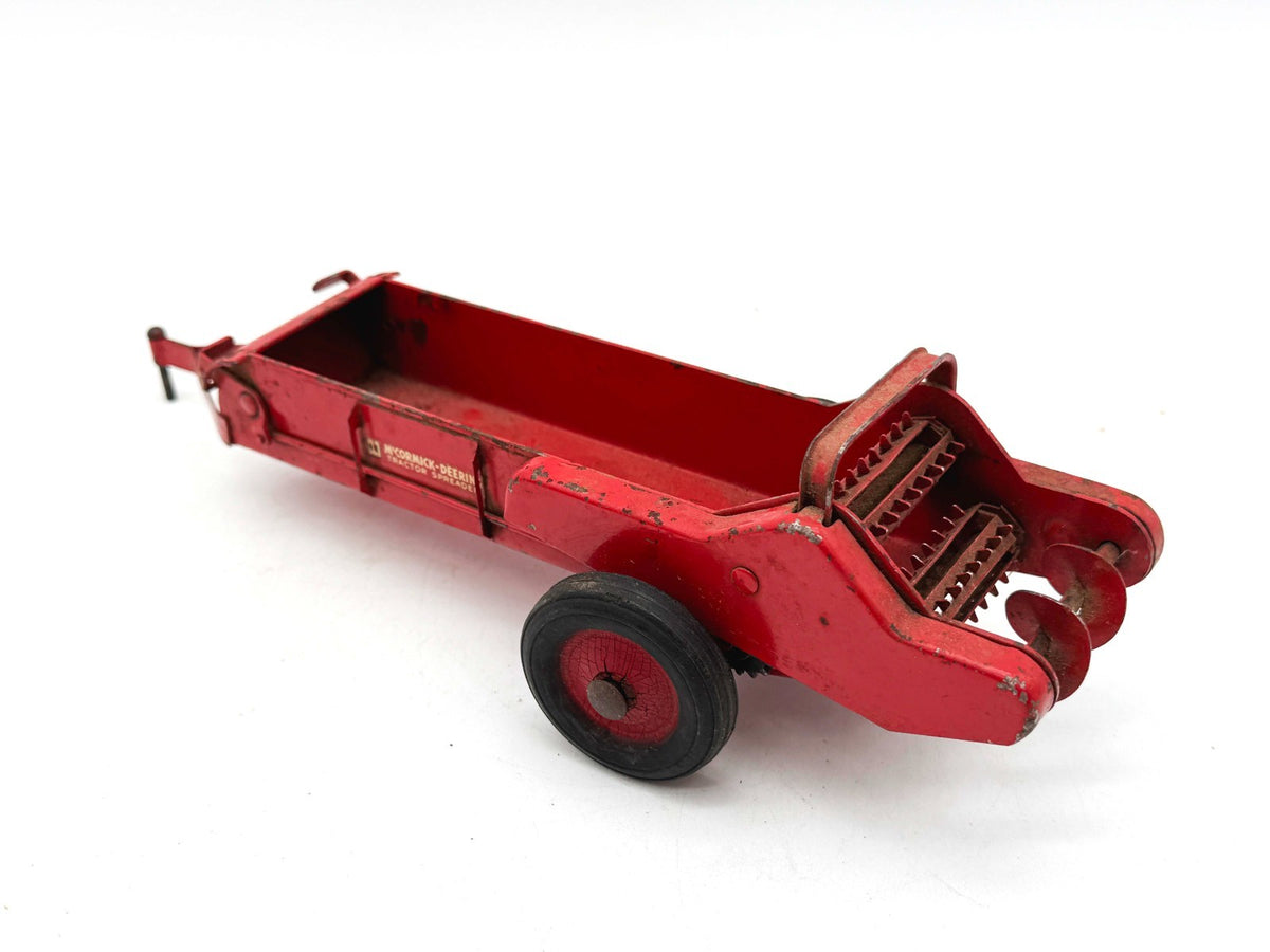 1/16 International Harvester McCormick Manure Spreader in Original Box - Eska