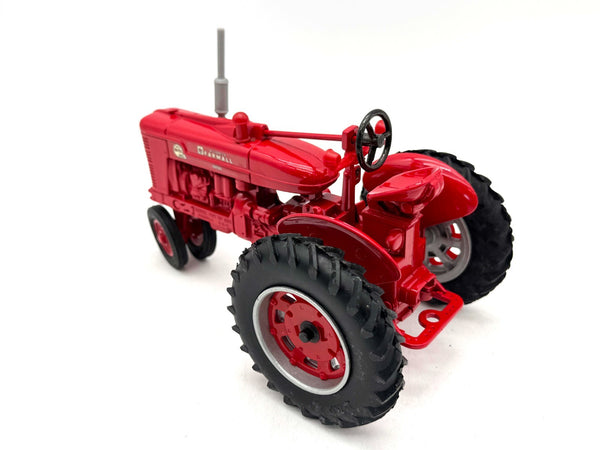 1/16 Farmall Super M-TA Tractor W/ Narrow Front