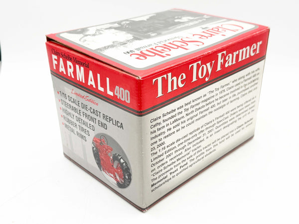 1/16 International Harvester Farmall 400 Gas With Wide Front, Claire Scheibe