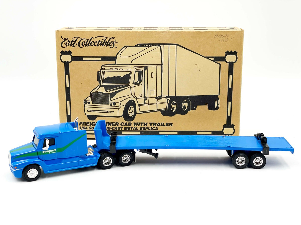 1/64 Freightliner w/ Flatbed Compass Transportation Trucking
