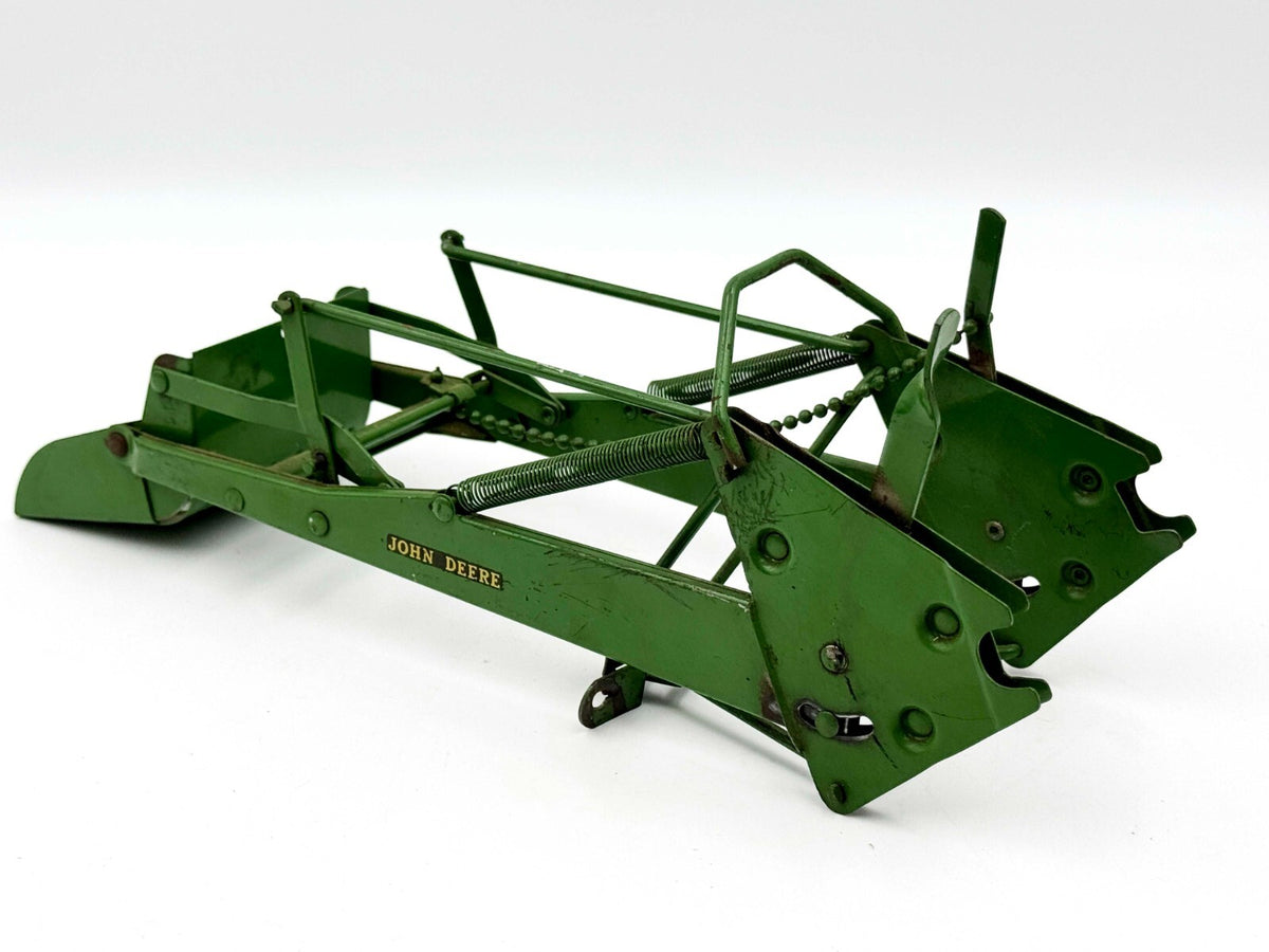 1/16 John Deere Eska Loader
