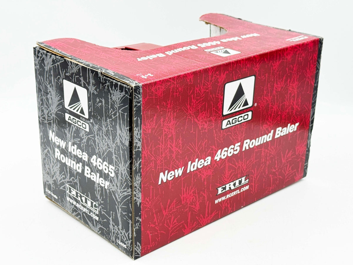1/16 Agco New Idea 4665 Round Hay Baler