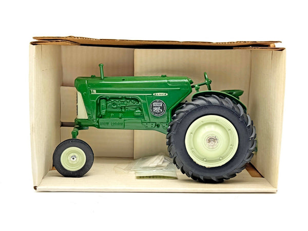 1/16 Oliver 770 Wide Front Show Model