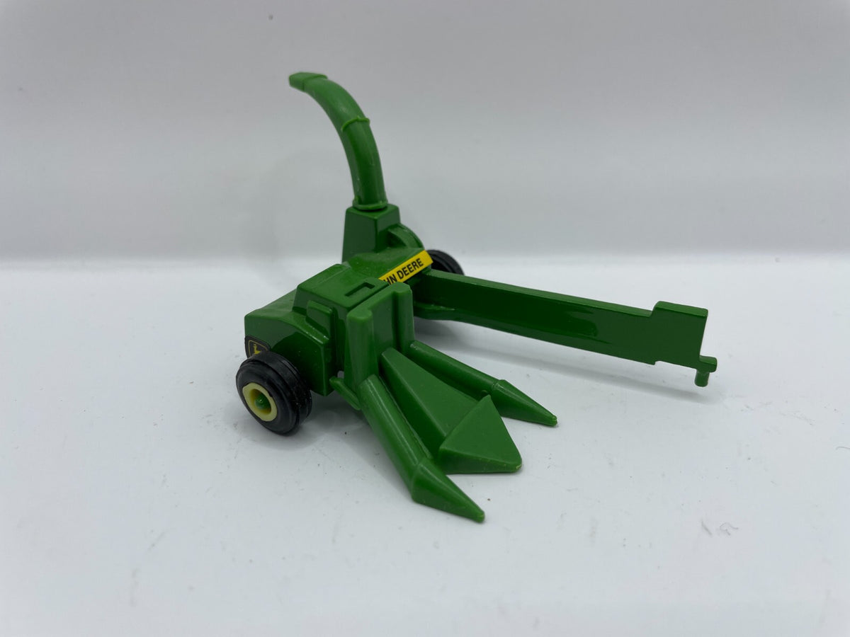 1/64 John Deere Forage Harvester With Green Head and Spout