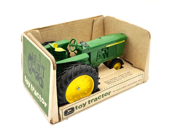 1/16 John Deere 4020 NF in Original Bubble Box
