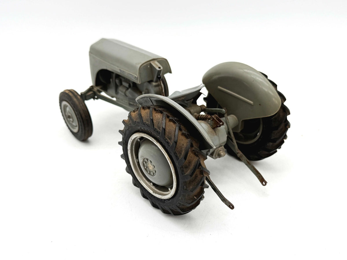 1/12 Ferguson TO 20 Tractor in Original Box - Toppings