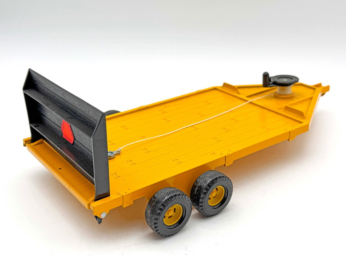 1/16 Yellow Implement Trailer w/ Winch