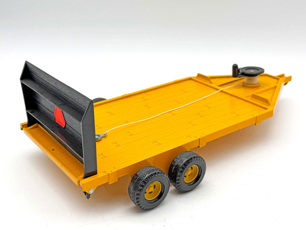 1/16 Yellow Implement Trailer w/ Winch