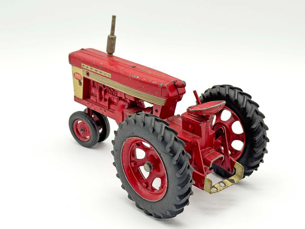 1/16 Farmall 560 Eska