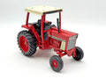 1/16 International 886 Tractor With 4 Post Rops