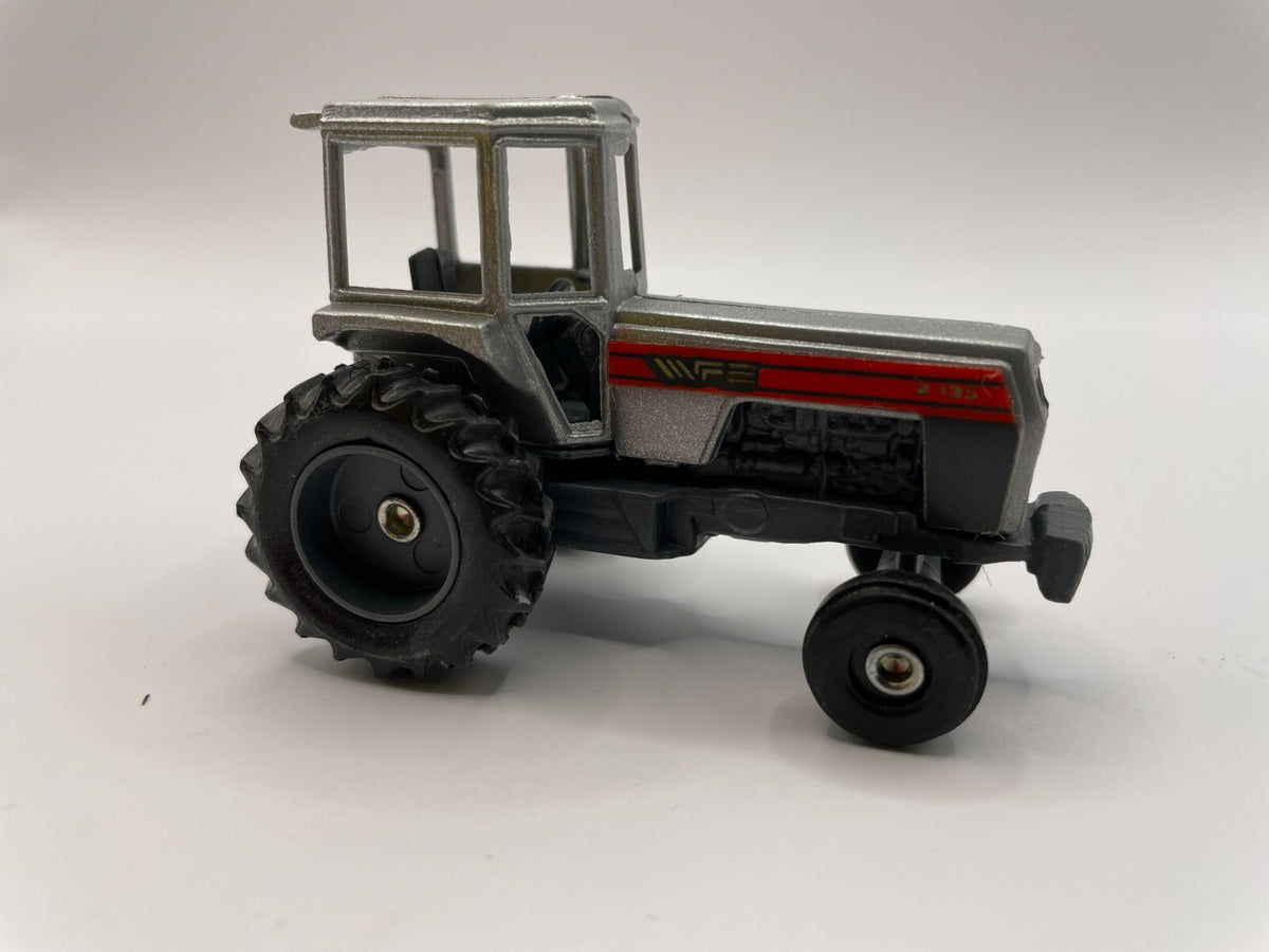 1/64 White 2-135