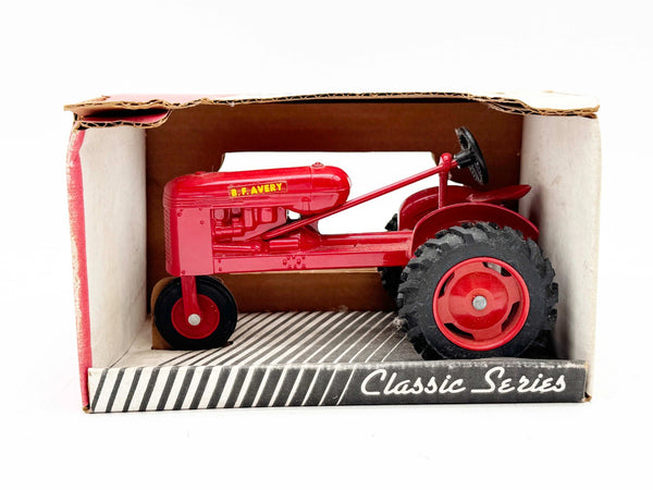 1/16 B. F. Avery Tractor With Single Front Wheel