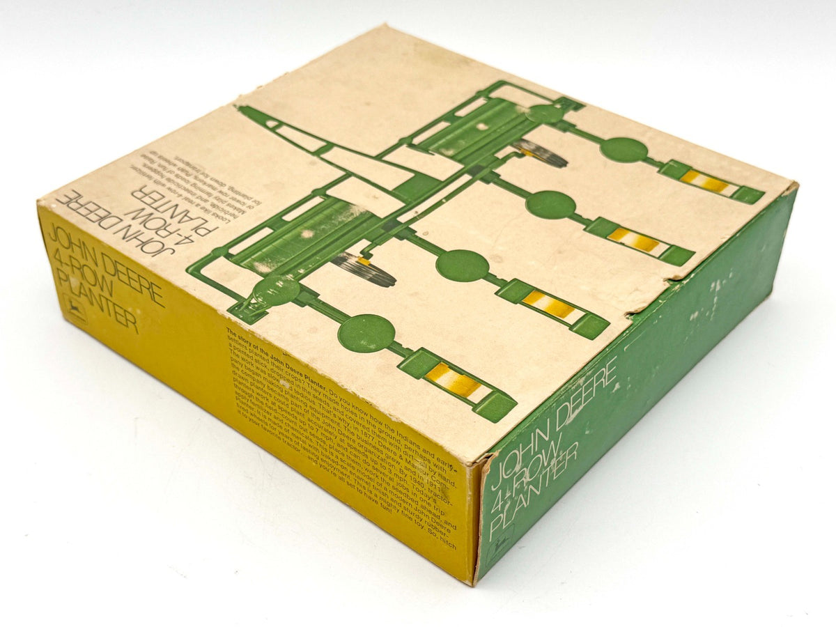 1/16 John Deere 4 Row Corn Planter in Ice Cream Box