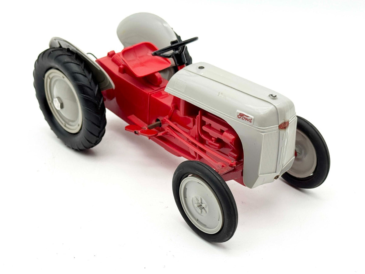 1/12 Ford 8N Wind Up by Product Miniature