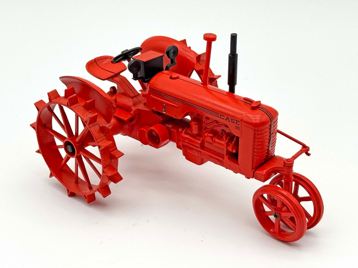 1/16 Case DC3 Tractor W/ Steel Wheels