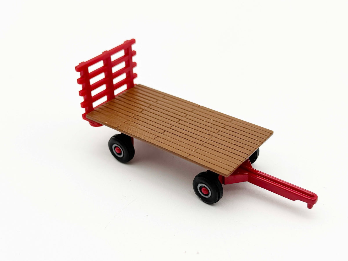 1/64 Case International Red Hay Wagon