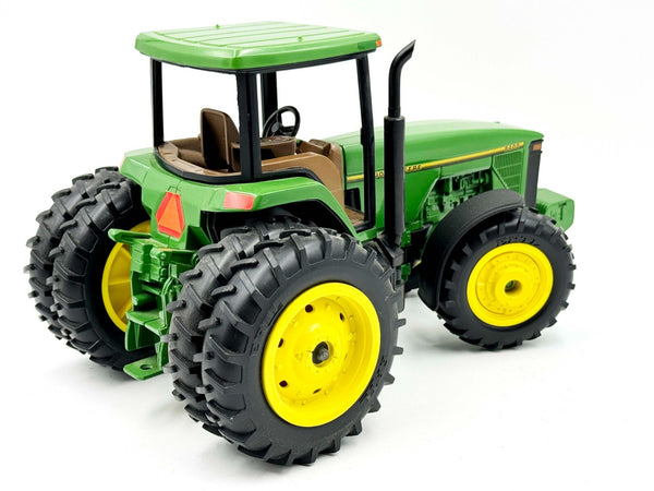 1/16 John Deere 8400 Tractor With Front Wheel Assist & Duals