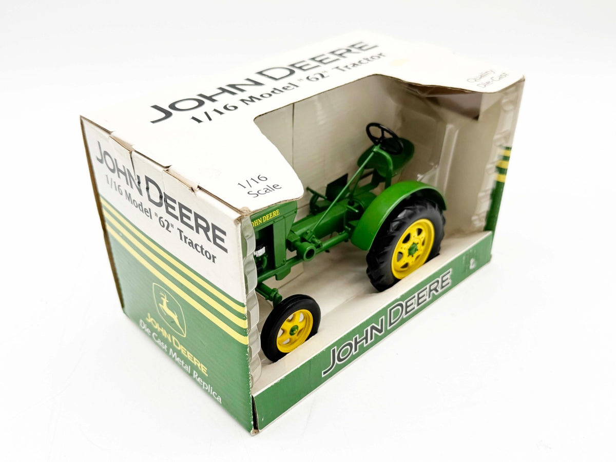 1/16 John Deere Model 62 Tractor