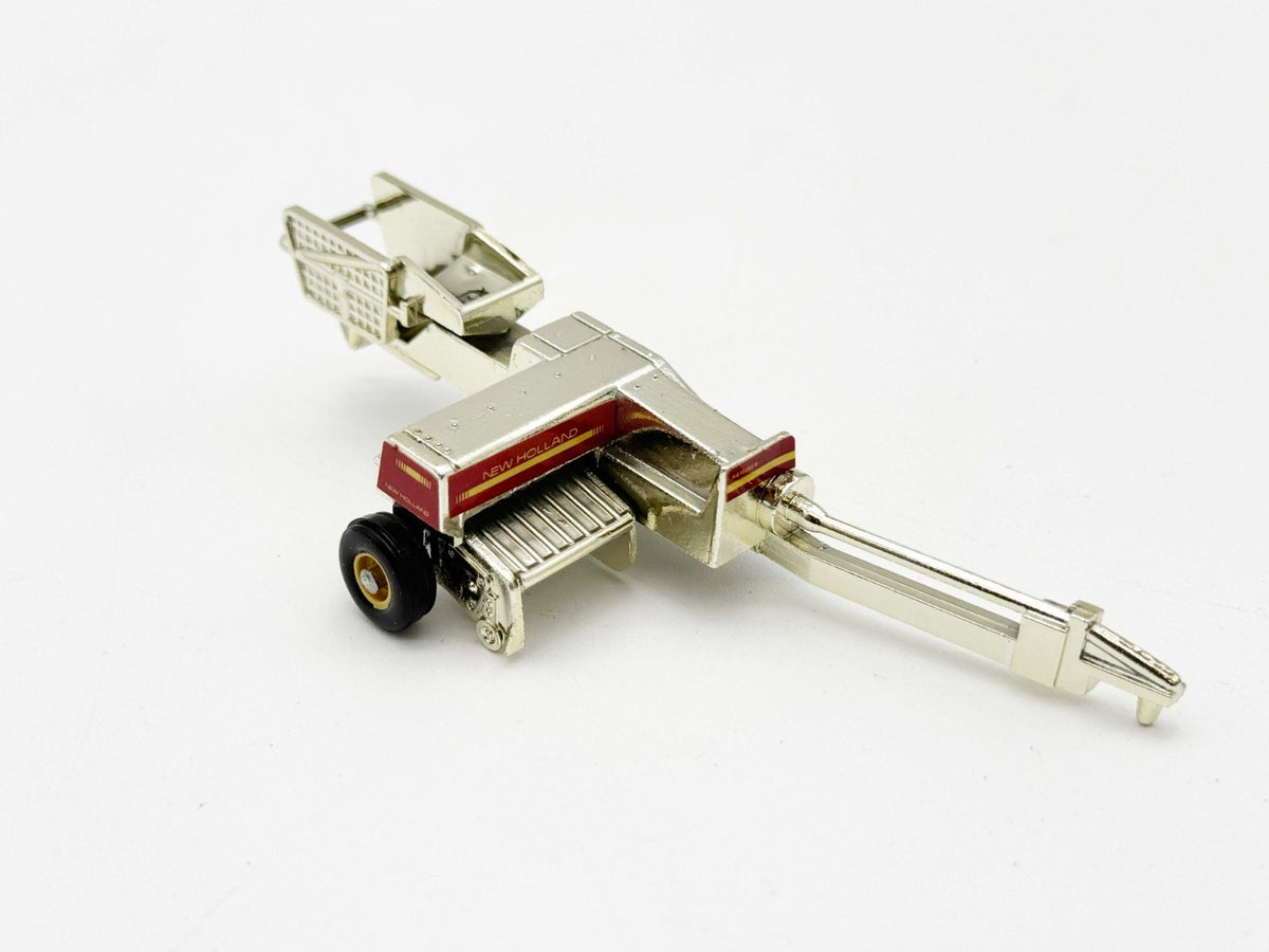 1/64 Ford New Holland Square Baler Gold Plated 50th Anniversary