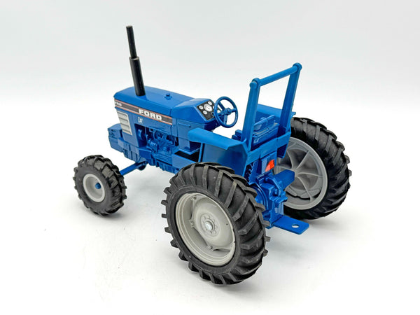 1/16 Ford 7710 Tractor w/ FWA