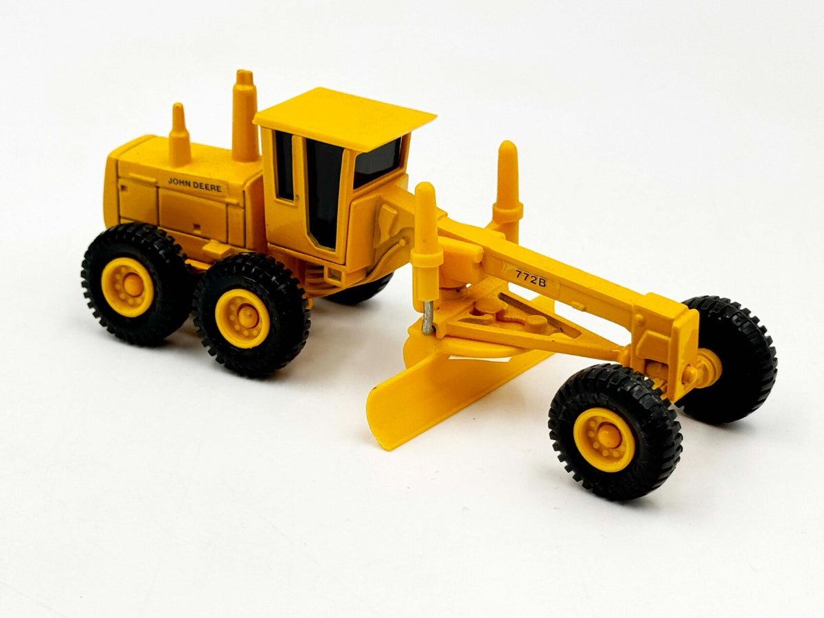 1/64 John Deere 772B Industrial Road Grader