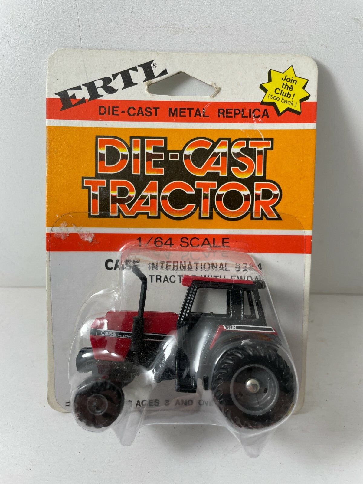 1/64 International 3294
