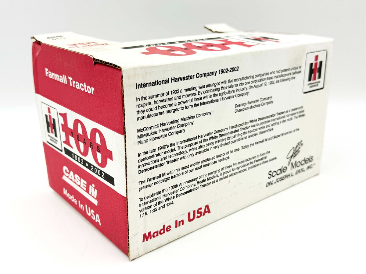 1/16 Farmall M Demonstrator Scale Models