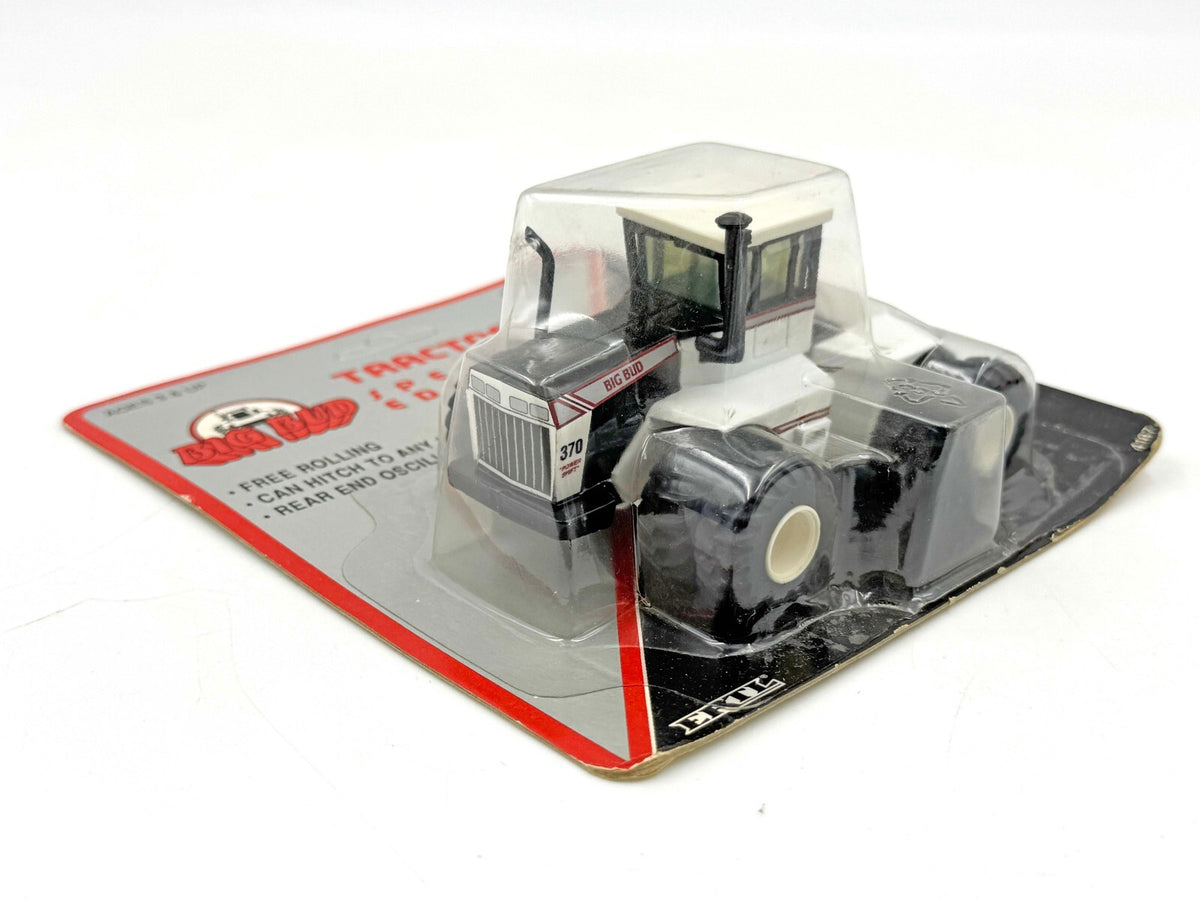 1/64 Big Bud 370 4WD Tractor With Duals