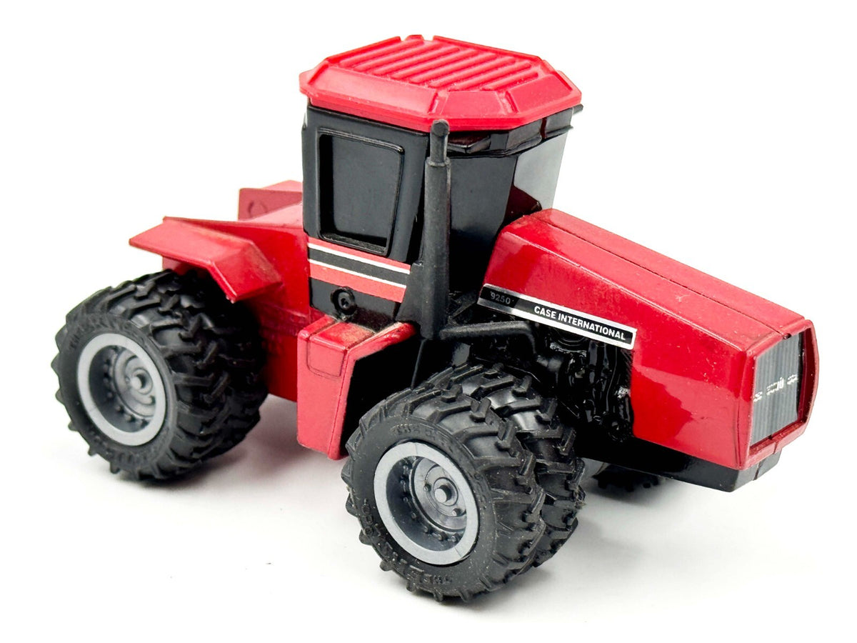 1/64 Case International 9250 Rigid Frame 4 Wheel Drive Tractor with Duals