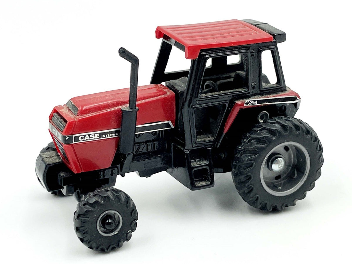 1/64 Case International 3294 Tractor With Front Wheel Assist