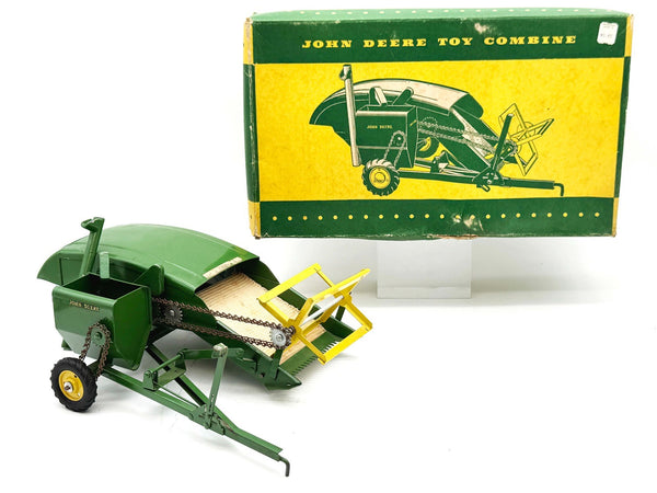 1/16 John Deere 12A Combine w/ Original Box Eska