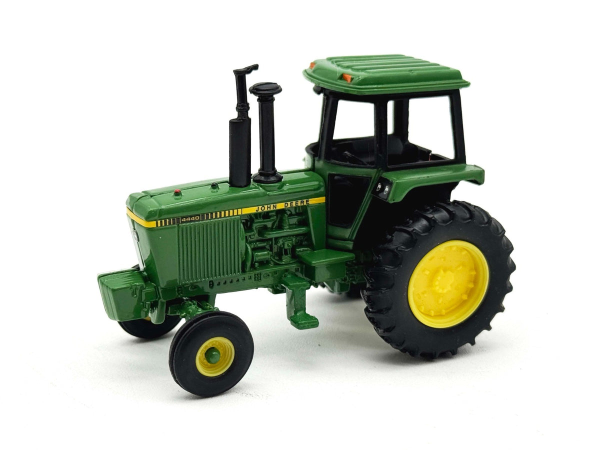 1/64 John Deere 4440 Tractor