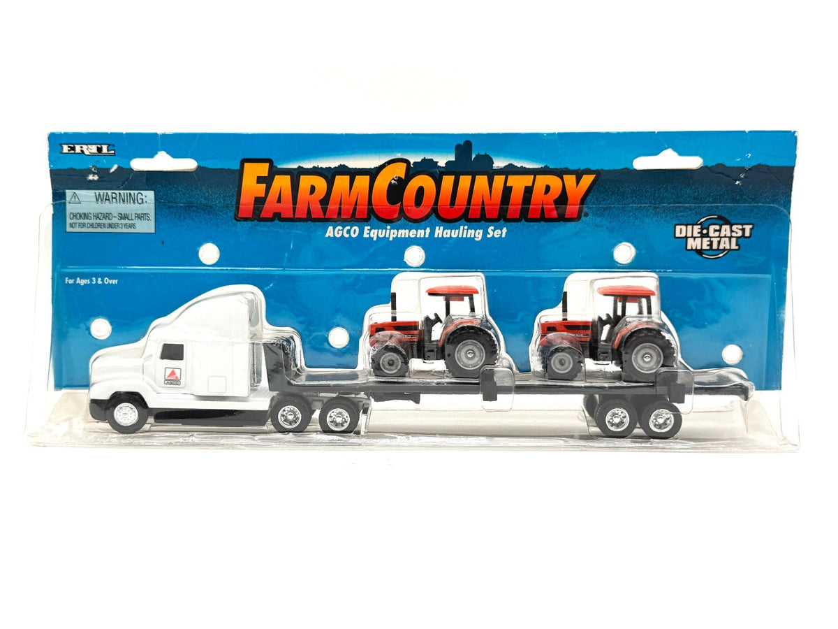 1/64 Agco Equipment Hauling Set With Agco Tractors