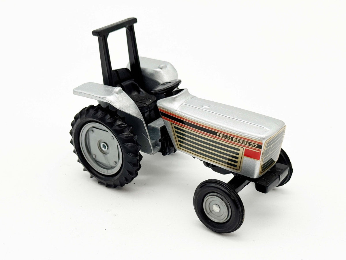 1/32 White Field Boss 37