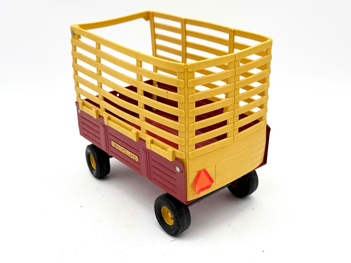 1/16 New Holland Bale Throw Wagon