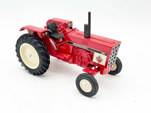 1/16 Case International 695 w/ ROPS