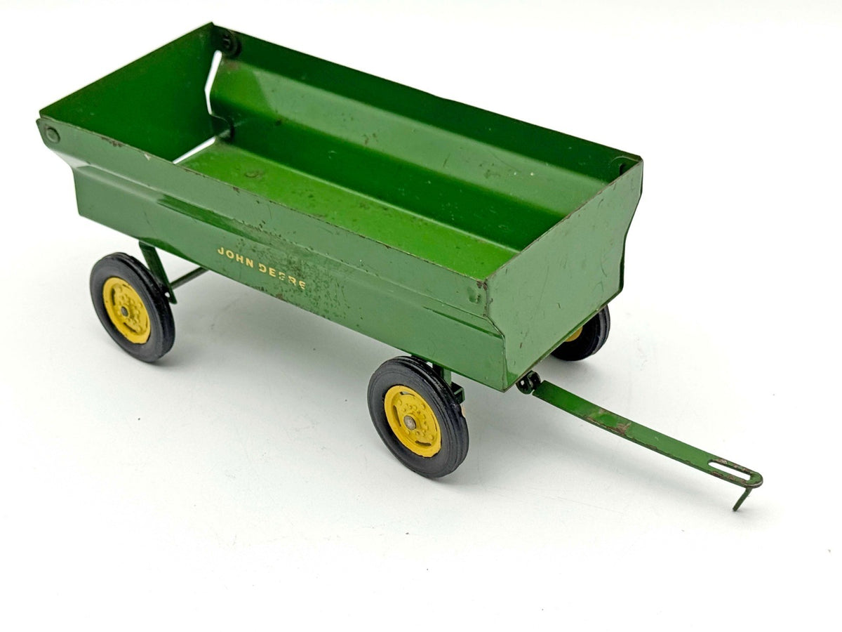 1/16 John Deere Cast Rim Flare Box Wagon
