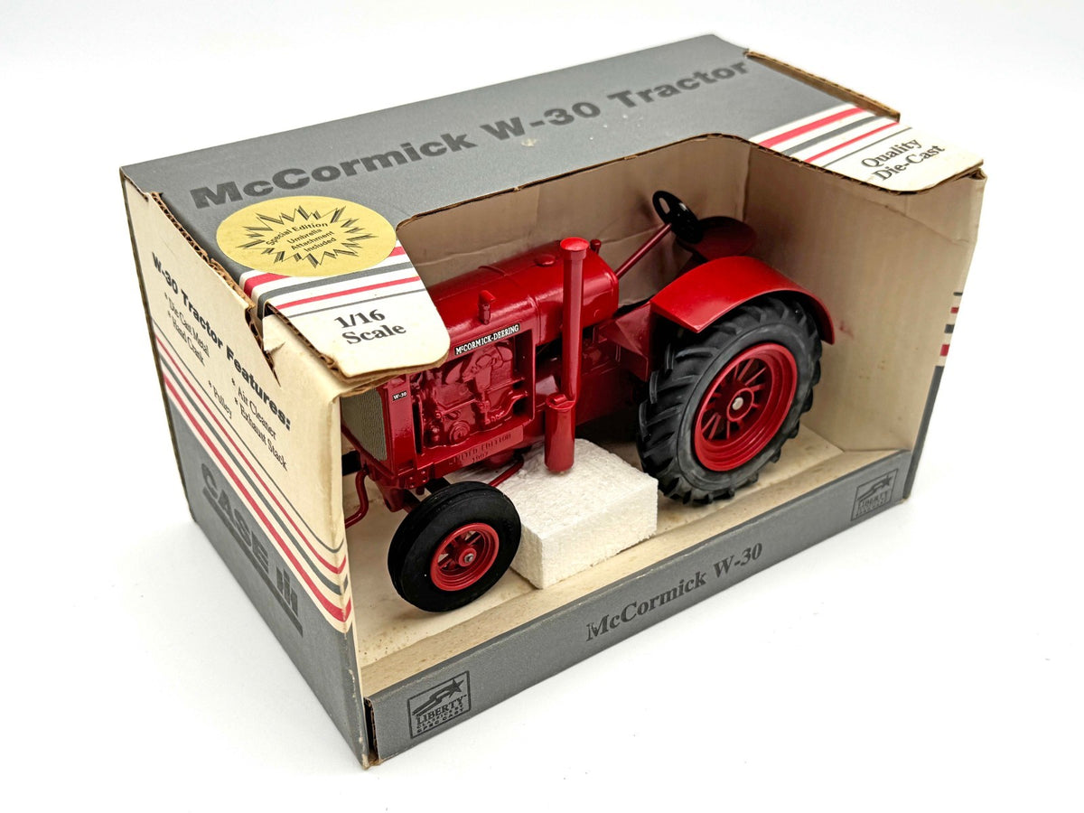 1/16 McCormick W-30 Tractor With Umbrella