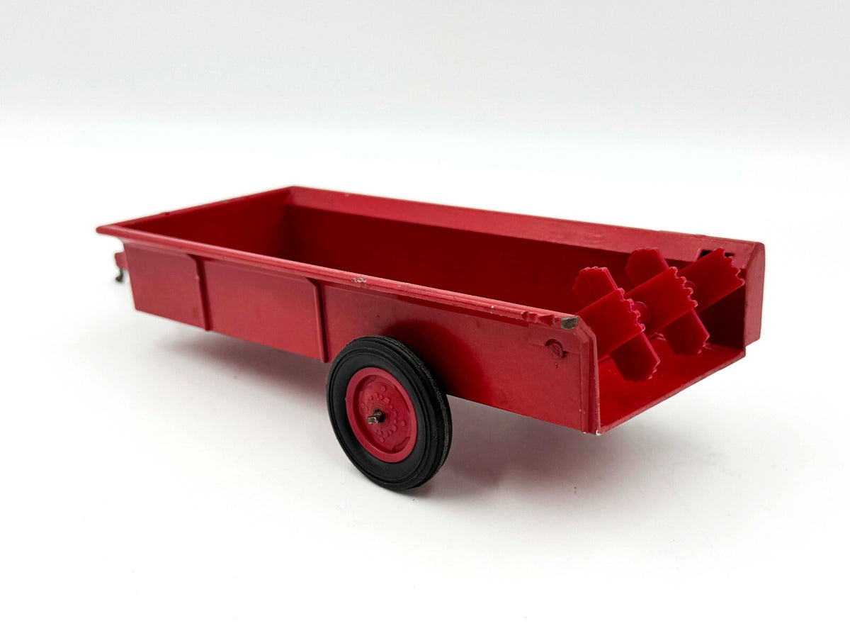 1/16 Massey Ferguson Red Wheel Manure Spreader